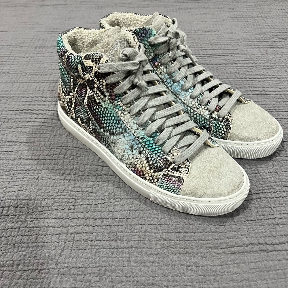 P448 Star Embossed High Top Sneaker 38 EU Ice Python Snake Print - Picture 2 of 10